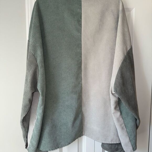 BOOHOO OVERSIZED COLOR BLOCK CORD SHIRT Size 22 - Picture 6 of 7